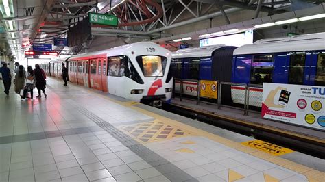 Green house @ kelana jaya lrt station 3*.  LRT Kelana Jaya Line  KLAV 81 & Set 39 at LRT KL ...