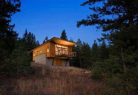 A Budget Friendly Cabin Surrounded By Forest In Methow Valley