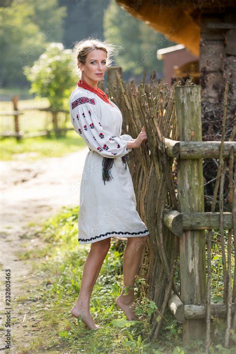 foto de ukrainian girl in embroidered dress in the village portrait of slavonic woman in