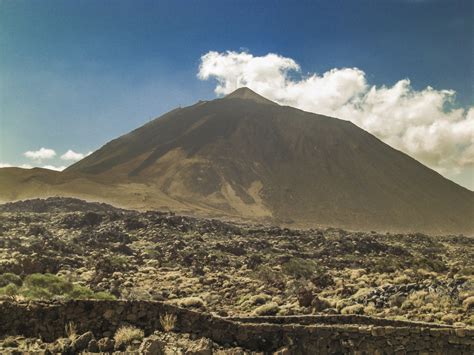 The journey there is an adventure in itself and can be made by car, tour bus, public bus, or, if. Pico del Teide Foto & Bild | europe, canary islands die ...
