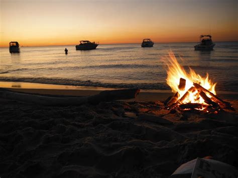 Summer Nights Wallpapers Nothing Better Than Friends Bonfire On The