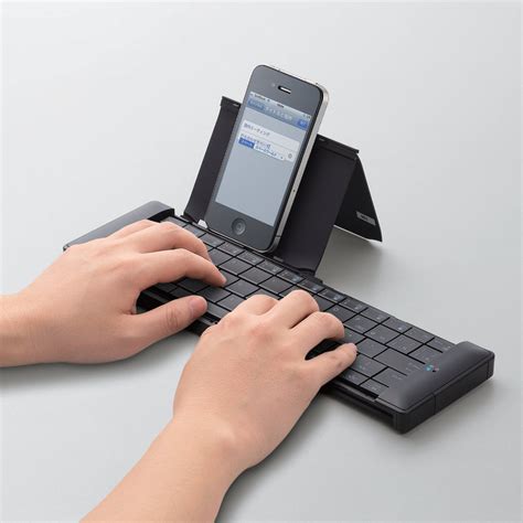 Here Is A Wireless Bluetooth Keyboard That Folds Into A