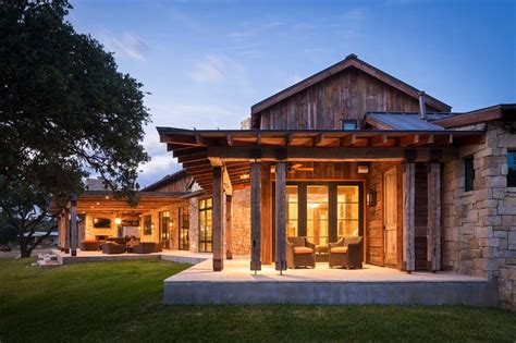Modern Rustic Barn Style Retreat In Texas Hill Country Texas Hill