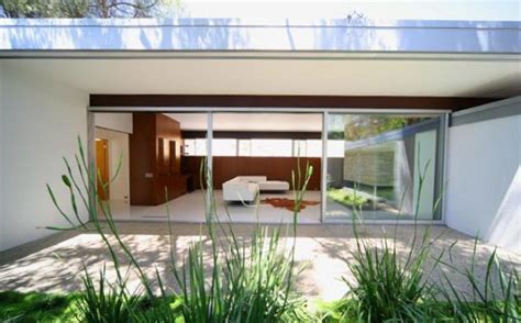 Modern Homes Los Angeles Vidal Sassoons The Singleton House Hits