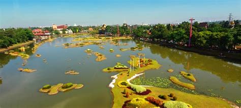 Tmii adalah tempat berlibur yang paling banyak dikunjungi saat libur tiba, entah itu warga jakarta sendiri ataupun dari luar jakarta. Ticket Price of Taman Mini Indonesia Indah | Tourist ...