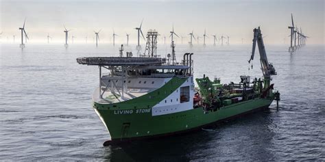 The london array has been built in the last turbine was installed in december and the wind farm is now exporting all its power to the national grid. Dogger Bank Wind Farm signs contract for inter-array cable ...