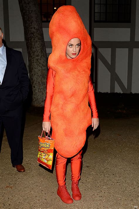 Katy Perry Dressed As A Cheeto Arriving At Kate Hudson S Halloween Party Celebmafia