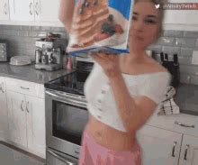 Alinity Cooking Gif Alinity Cooking Kitchen Discover Share Gifs