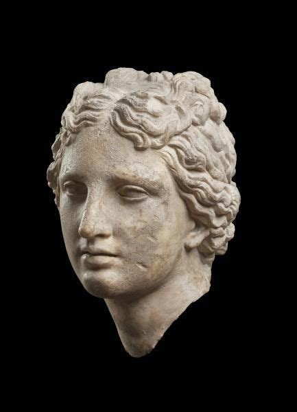 exceptionnelle tête de la déesse aphrodite fin d époque hellénistique ancient greek sculpture