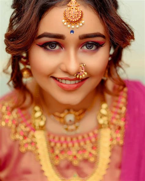 Guru rashi parivartan 5 april 2021, dhanu rashifal, sagittarius. Dhanu Shree in traditional style photoshoot - South Indian ...