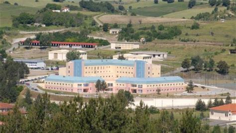 Σε εξέλιξη βρίσκεται μέχρι κι αυτή την ώρα η πυρκαγιά που εκδηλώθηκε. Δραματική έκκληση να βρεθεί κρεβάτι ΜΕΘ για 58χρονο από τα ...