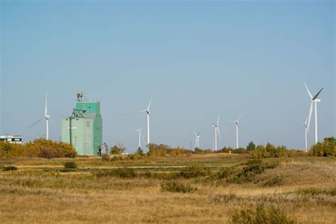 Albertas Largest Wind Farm Begins Operations Construction Canada