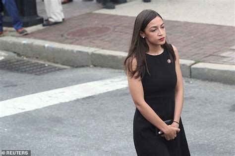 Aoc Accuses Border Patrol Of Lying About Offensive Facebook Group Daily Mail Online