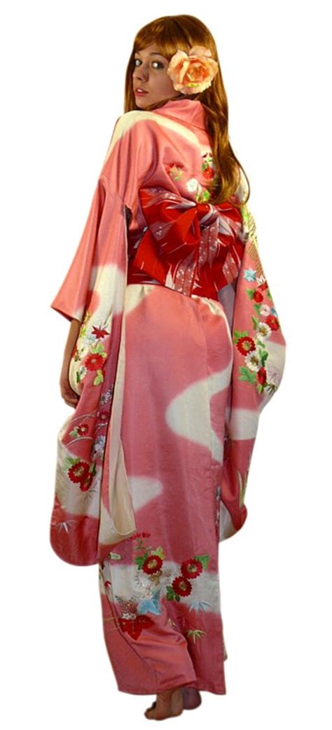 Японское шелковое кимоно с вышивкой 1930 е гг Японский стиль Стиль ретро Японский интернет