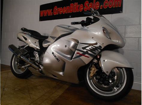 740 mm (29.1 in) overall height: 2006 Suzuki HAYABUSA LIMITED EDITION for sale on 2040motos