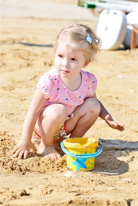 Little Girl In Sand Stock Image Image Of Happy Playing 32529709