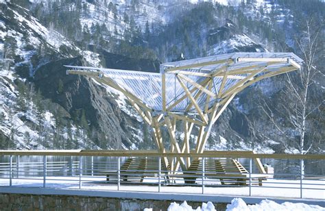 VIEWING PLATFORM WITH CANOPY AND AMPHITHEATER / Renewal of the Yenisei ...