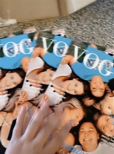 Best Friend Vogue Magazine Video In 2021 Hipster Background Best
