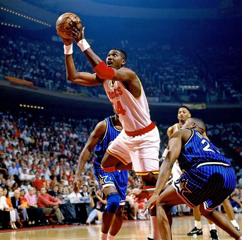 Spread gambling is the most popular form of wagering on football, basketball and many other sports. 10. Hakeem Olajuwon - Photos: 10 greatest NBA players ever ...