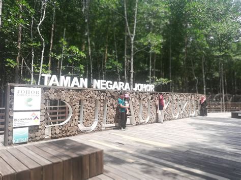 It was established in 1938/1939 as the king george v national park after theodore hubback lobbied the sultans of pahang, terengganu and kelantan to set aside a piece of land that covers the three states for the creation of a protected area. Yok Rempitan ...: Taman Negara Pulau Kukup dan Tanjung ...