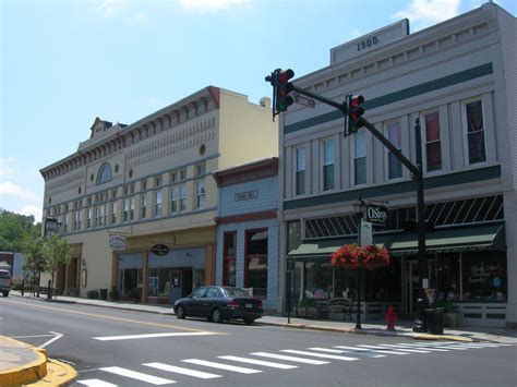 15 Best Small Towns To Visit In West Virginia The Crazy