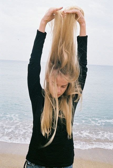 Blonde At The Beach Scrolller