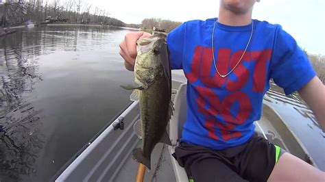 Rocky Fork Lake Pre Spawn Bass Fishing Youtube