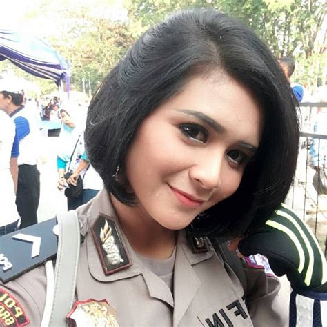 Pin Di Polwan And Tni Cantik Indonesia