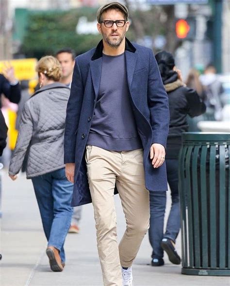 Pin By Wen Matheu On Ryan Reynolds In 2020 Mens Casual Outfits Mens