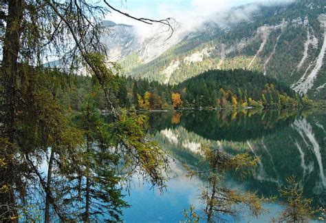 Lago Di Tovel Val Di Non Parco Naturale Adamello