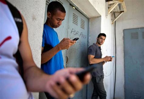 Cada Vez Hay Más Zonas Wifi En Cuba Y El Valor De Internet Baja 50