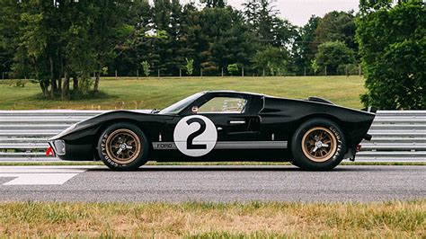 After 50 Years The 66 Le Mans Winning Ford Gt40 Is Reborn