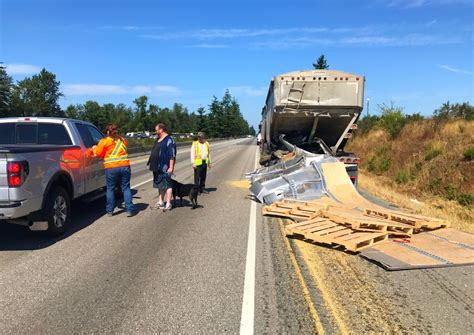 Hwy 1 Reopens After Multi Vehicle Crash In Langley Causes Nine Hour