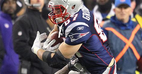 Gronkowskis Dad High Ankle Sprain For Patriots Tight End Cbs Boston