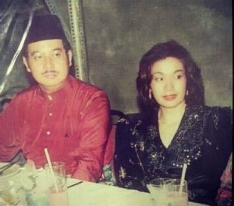Macc phone recordings rosmah berates najib for looking like a villain. 10 GAMBAR Koleksi Gambar PM Najib Razak Dan Rosmah ...
