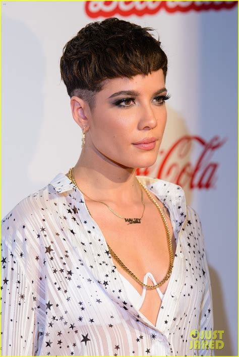 We have topics about their music, family, friends, artistry, and so much more! Halsey's Hair Style Evolution Over the Years!: Photo ...