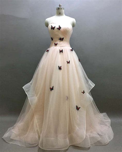 Ivory Sweetheart Ruffle Prom Dress Beautiful Butterfly Appliques Lace