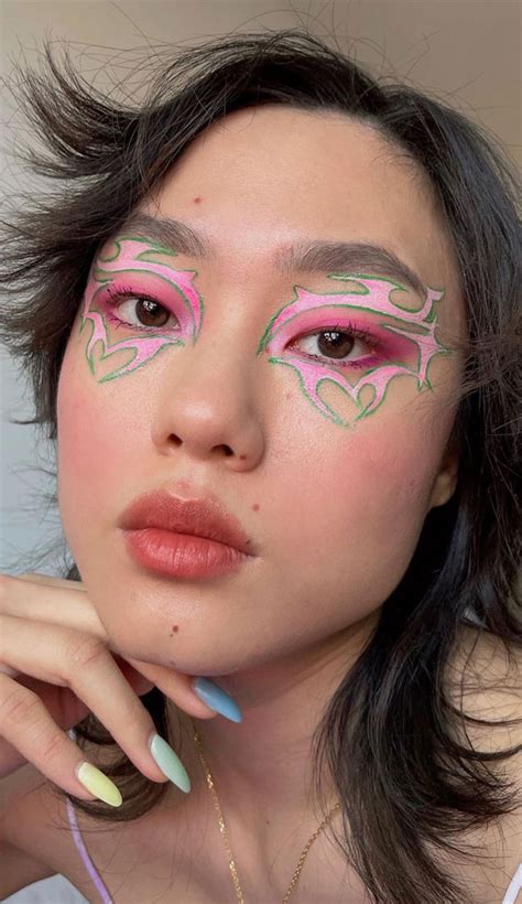 35 Cool Makeup Looks Thatll Blow Your Mind Chromatica Vibes