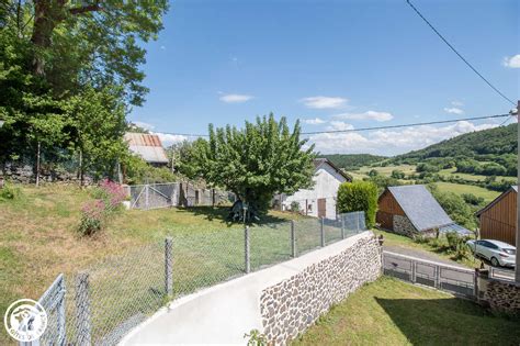 Location De Vacances Gîte Le Clos Saint Victor La Riviere Dans Puy De