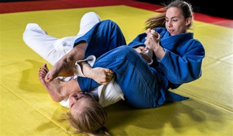 Jiu Jitsu Moves And Techniques For White Belts Full Guide Jiujitsu News
