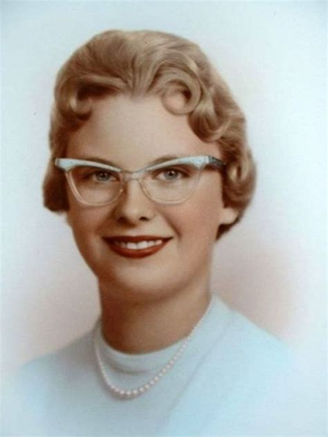 Cat Eye Frames The Cool Glasses Style Of Women From The 1950s ~ Vintage Everyday