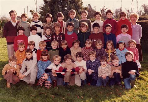 Photo De Classe Classe 19801981 De 1980 Ecole Primaire Saint Etienne