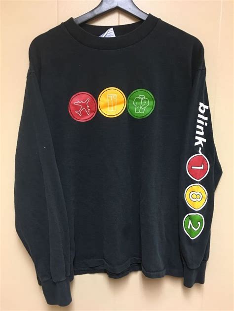 Rare blink 182 christmas tee shirt this t shirt is a blink 182 christmas tee that came in a bundle with an album very rare!! Vintage All Sports Blink 182 Concert Tee Shirt | Blink 182 ...