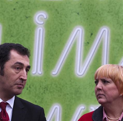 Seine jüngste tochter viktoria hat das enkelkind am mittwoch zur welt gebracht. Cem Özdemir: „Ich musste zur Hauptschule und schämte mich ...