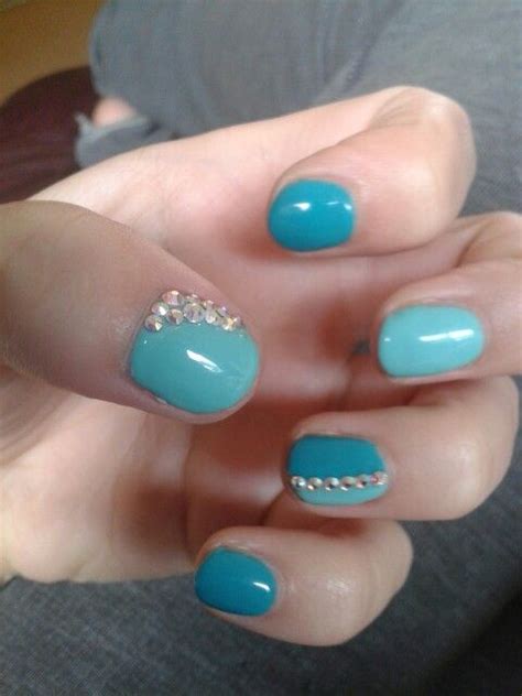 We did not find results for: Two-tone gel nails with crystals