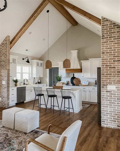 Kitchen Designs With Cathedral Ceilings
