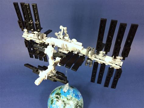 Iss Micro Model By Zio Chao Lego Craft Lego Space Iss Dreamland