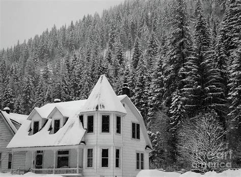 Victorian In The Snow Photograph By Scotty Baby Fine Art America