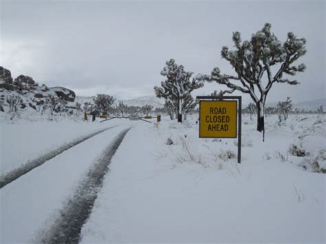 Snow Closes Park Roads Joshua Tree National Park Us
