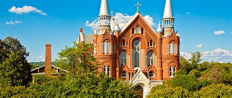 Sacred Heart – Celebrating History, Art and Architecture